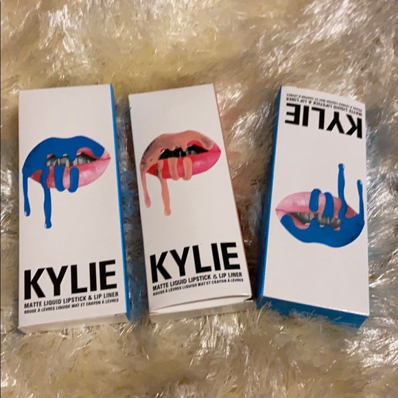 Kylie matte Liquid lipstick and lip liner - Picture 2 of 2